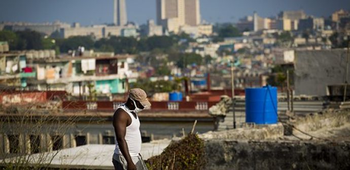 fra Cuba: Nogen jeg tegner et rosenrødt billede – Cuba-venner.dk