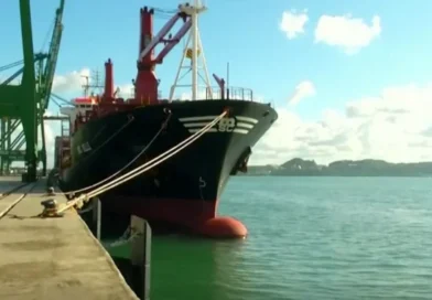 Tusindvis af containere stoppet på deres vej til Cuba
